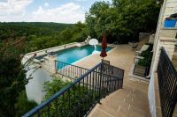concrete-pool-deck-in-austin-sundek_122 (1)
